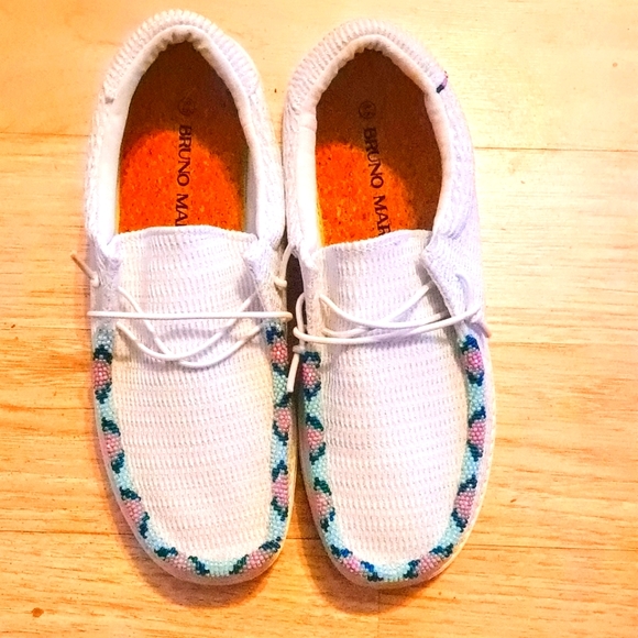 New.  8.5        One-of-a-kind - Picture 4 of 6